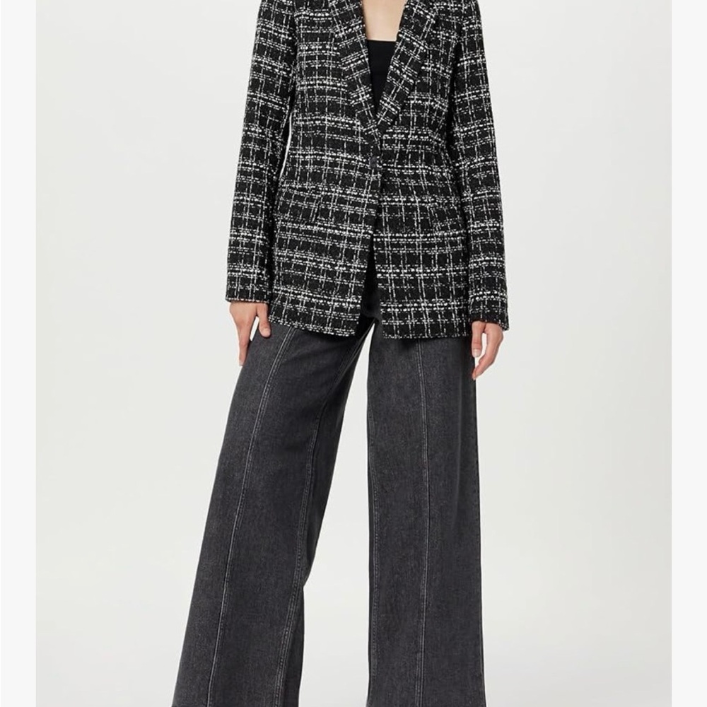 The Drop Women's Blake Long Blazer in Black Boucle - Picture 2 of 5